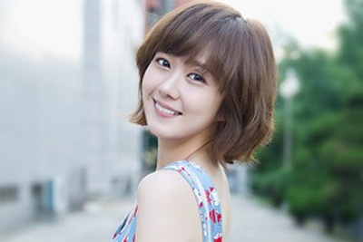 5 bat mi thu vi ve my nhan khong tuoi cua showbiz Han hinh anh