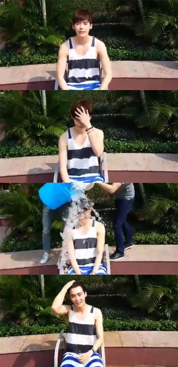 Những khoảnh khắc bị dội nước đá của chàng tài tử.