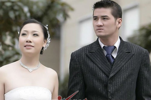 Giai nhi Sao Mai vo no khi lam vo cau thu noi tieng hinh anh