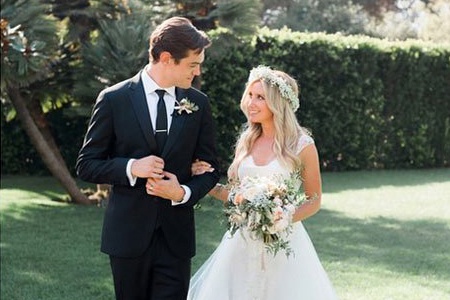 Sao High School Musical khoe anh cuoi lang man hinh anh