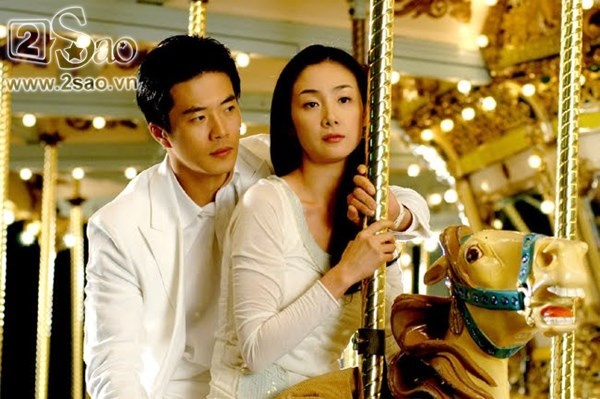 Trong Nấc thang lên thiên đường, Kwon Sang Woo và Choi Ji Woo có câu chuyện tình cảm động nhưng vô cùng bi thương.