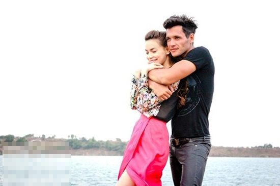 Co don giua cuoc tinh - Ho Ngoc Ha hinh anh