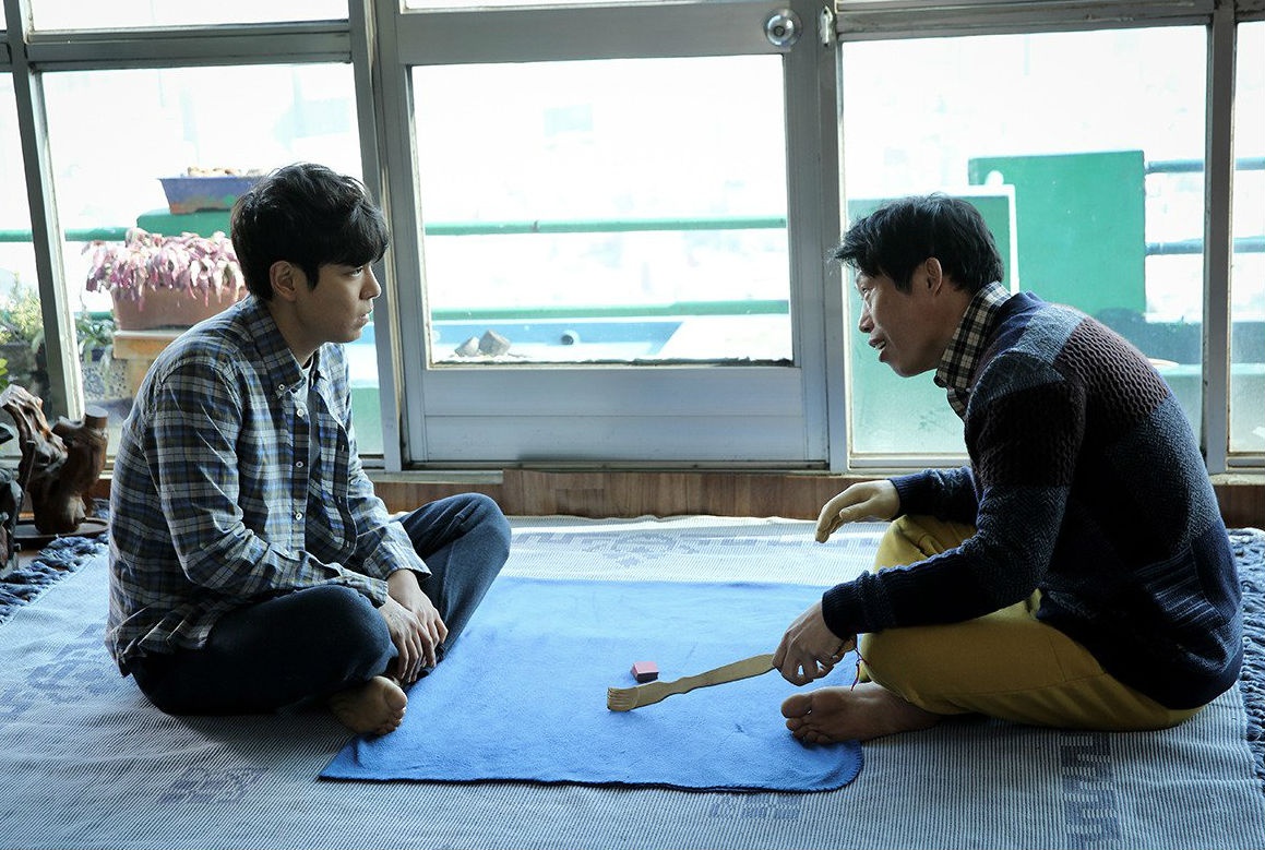 Từng gây dấu ấn với khán giả trong các bộ phim hành động, T.O.P muốn thử thách hình ảnh mới của mình thông qua bộ phim này. Bộ phim hiện đã vượt mốc 2 triệu người xem sau khi ra rạp ít ngày.