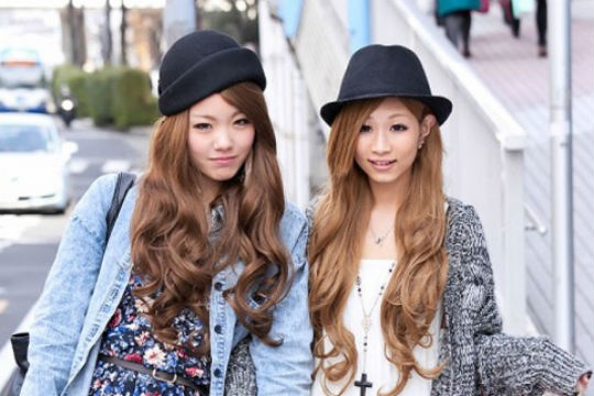 Bi quyet de thoi trang va de thuong nhu fashionista Nhat hinh anh