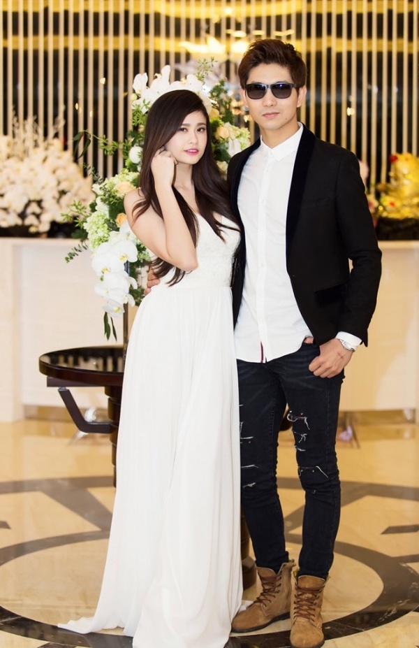 Mới đây cả hai cùng tình tứ tham gia sự kiện... 