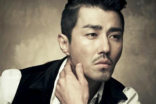 My nam Iris bat ngo bi phanh phui nuoi con rieng cho vo hinh anh