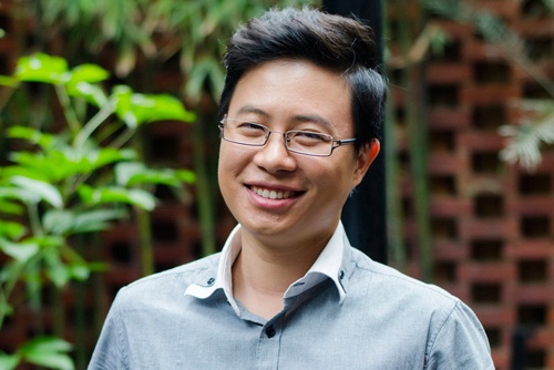 MC Le Anh ke ve su co suyt chet tren san khau hinh anh