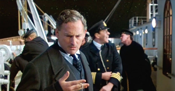 Trong thực tế kĩ sư Thomas Andrew là người đã ép tất cả trẻ con, phụ nữ xuống tàu khi tàu bắt đầu chìm. Ông được nhớ đến như một anh hùng thực sự.