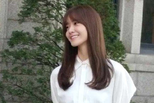 Anh tot nghiep dai hoc cua Yoona (SNSD) gay sot hinh anh