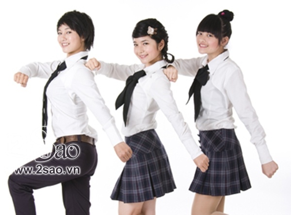 Phan Linh là cô bé hay làm nũng bố, dễ tin người và hậu đậu đến khó tin. Nhí nhảnh, duyên dáng với mơ ước trở thành nhà tạo mẫu hàng đầu là La La.  Mai Lâm thì gây ấn tượng với khán giả bằng vẻ mạnh mẽ, cá tính nổi trội ở  một cô lớp trưởng tuổi teen có mơ ước trở thành nhà lãnh đạo.