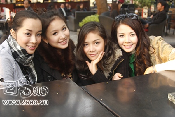 Nhiều năm sau khi bộ phim kết thúc, bốn cô nàng vẫn rất thân thiết với nhau.