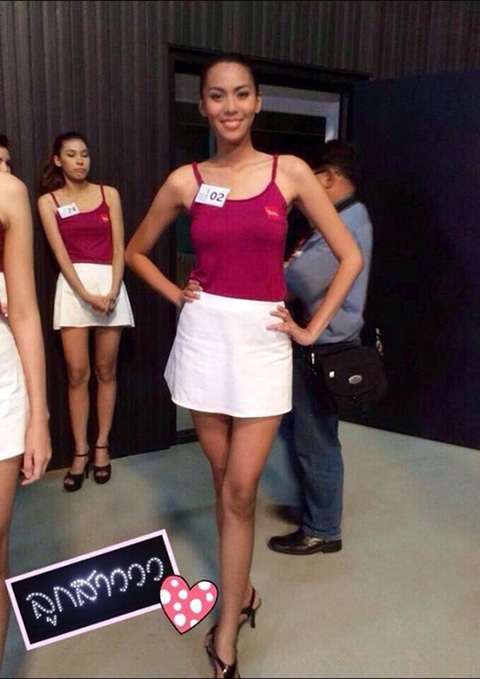 Kanok Ratwongsakul khi còn là thí sinh của hoa hậu hoàn vũ Thái Lan.
