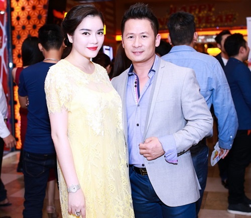Sao Viet rut lui khoi showbiz van xuat hien lien tuc hinh anh