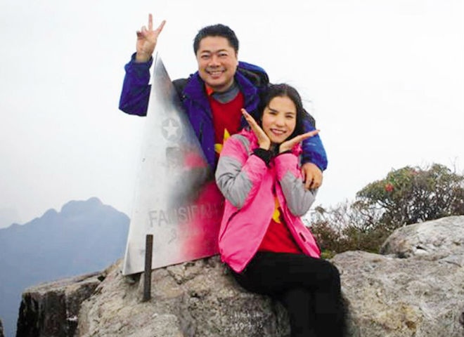 Vợ chồng Ngô Mai Trang – Hoàng Dương cùng chinh phục đỉnh Fansipan