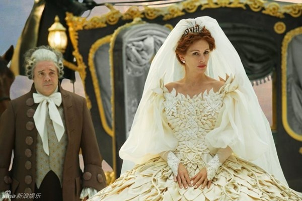 Từ tạo hình quyến rũ đến diễn xuất tự nhiên của Julia Roberts đều ghi dấu ấn sâu đậm trong lòng người xem.