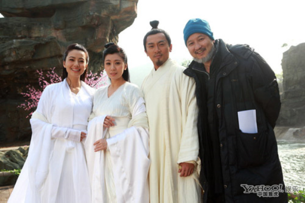 Vô Nhai Tử - Lý Thu Thủy (Thiên long bát bộ): Cả Vô Nhai Tử và Lý Thu Thủy đều thuộc phái Tiêu Dao, võ công đã gần như hóa cảnh. Vô Nhai Tử có Bắc minh thần công và Lăng ba vi bộ. Lý Thu Thủy luyện được Thiên Giám thần công và Tiểu vô tướng công.