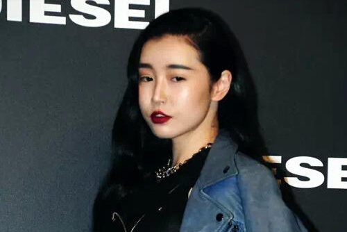 Thien su thoi trang Hoa ngu gay ngo ngang vi phat tuong hinh anh