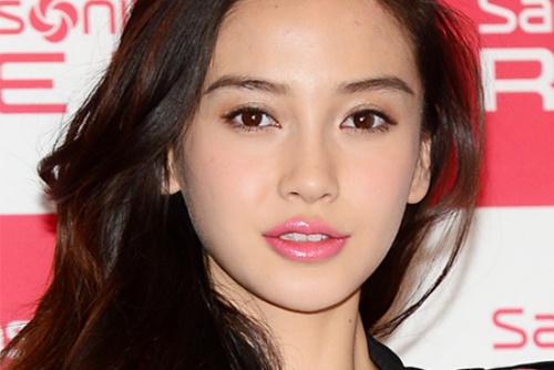 4 sao Hoa ngu lot xac nho phong cach Han Quoc hinh anh