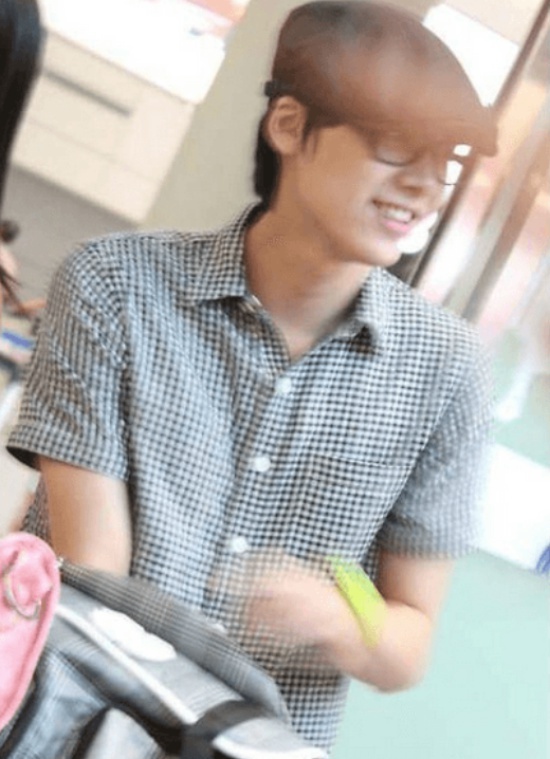 Lý Dịch Phong ngày ấy, không hề có sự nổi bật.