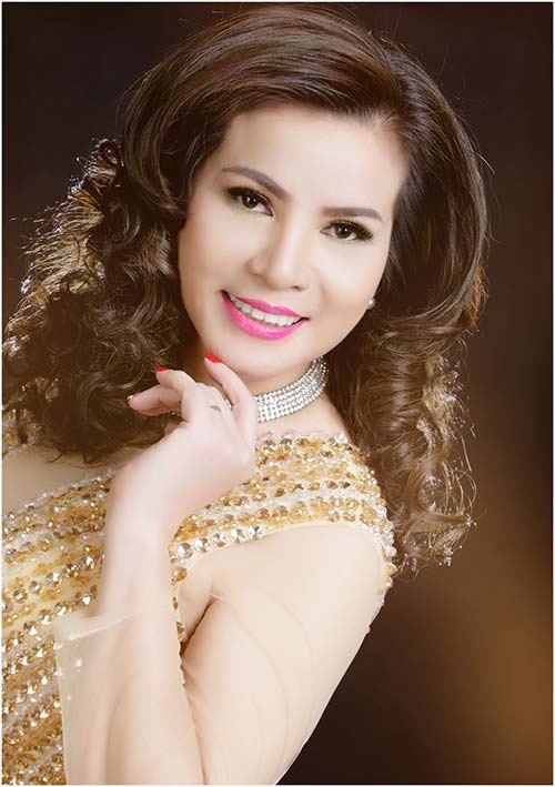 Bà Đoàn Thị Kim Hồng.