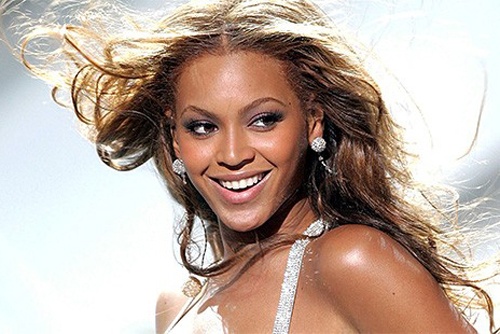 Beyonce lam 'ba bau' dao tao sao tre hinh anh
