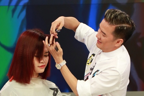 Tai le hiem khi khoe cua sao Viet hinh anh