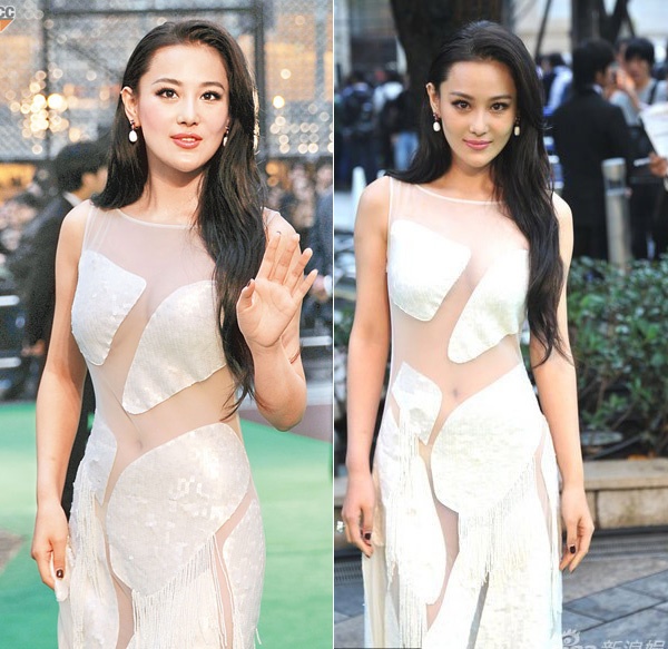 Nữ diễn viên táo bạo với váy xuyên thấu.