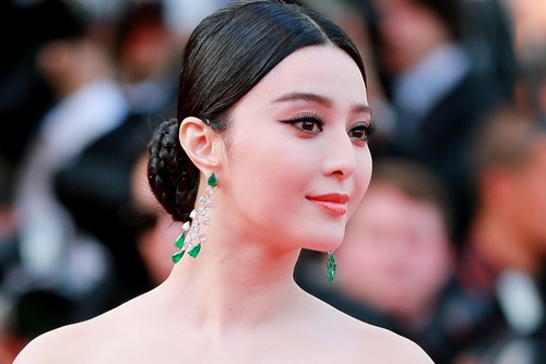 Chiec clutch khien Pham Bang Bang me man, xai nhieu lan hinh anh