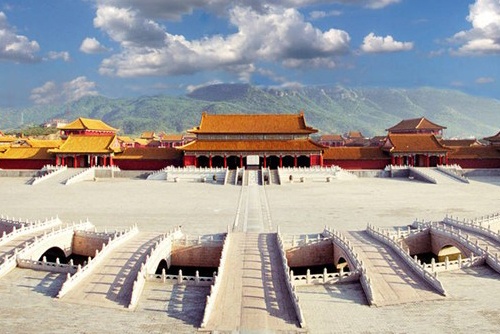 Hoanh Diem: Giac mo vuot mat Hollywood cua dien anh Hoa ngu hinh anh