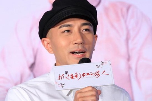 Chong Duong Mich len tieng ve clip cuong hiep bi nghi cua vo hinh anh