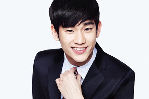 Kim Soo Hyun co 150 ve si bao ve tai Trung Quoc hinh anh