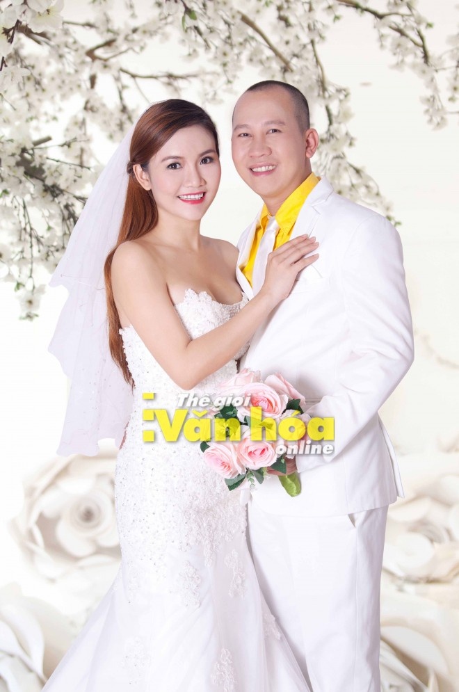 Anh Thúy tìm thấy hạnh phúc riêng ở tuổi 32, còn chồng cô 37 tuổi