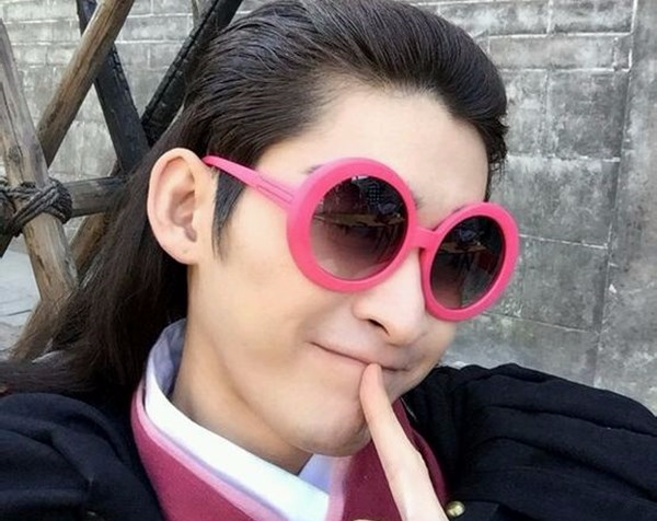 Anh hau truong hiem cua nhung phim co trang dinh dam hinh anh