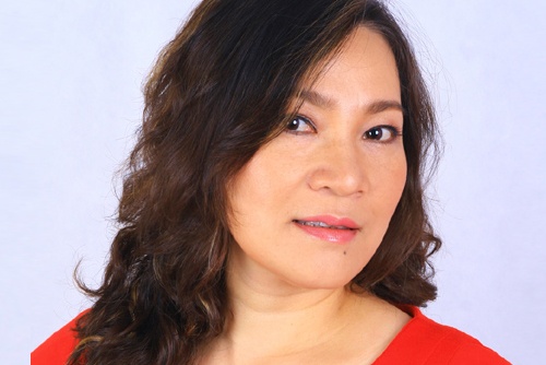 BTV Kim Ngan: Nghe bao va song gio hon nhan hinh anh