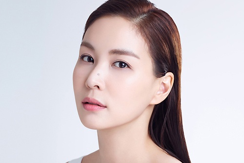 Vo Jang Dong Gun tai xuat sau 5 nam cham soc gia dinh hinh anh