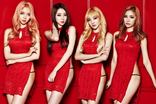 Nhom nhac Han gay soc voi anh quang ba lo noi y hinh anh