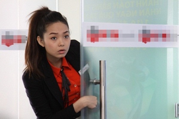 Bộ phim điện ảnh Lệ phí tình yêu có nhân vật chính là Hiền Dịu do Minh Hằng thủ vai. Hiền Dịu là một cô gái xinh đẹp với tính cách mạnh mẽ. Cô làm nhân viên thu nợ cho một ngân hàng.