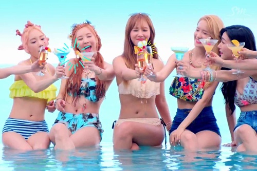 SNSD noi ve lan dau mac bikini hinh anh