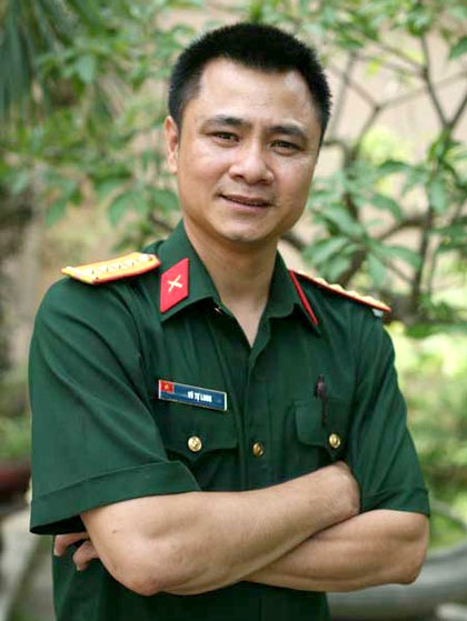 Nghệ sĩ Tự Long.