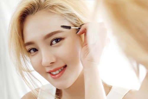 Thanh vien SNSD huong dan cach ke long may hinh anh
