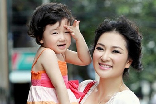 Con gai xinh nhu thien than cua cac Hoa hau Viet Nam hinh anh
