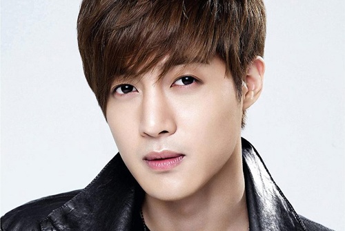 Me Kim Hyun Joong tung co y dinh tu tu hinh anh