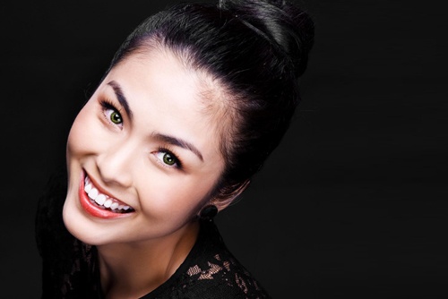 Nu cuoi me hoac cua my nhan Viet hinh anh