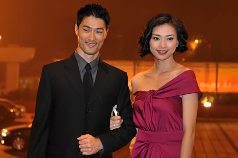 Johnny Trí Nguyễn và Ngô Thanh Vân 