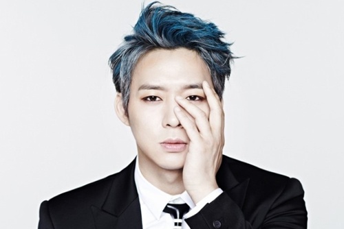 Yoo Chun (JYJ) nhap ngu cuoi thang 8 hinh anh