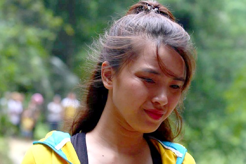 Hai Bang khoc tim Truong Nam Thanh giua dong thac thang dung hinh anh