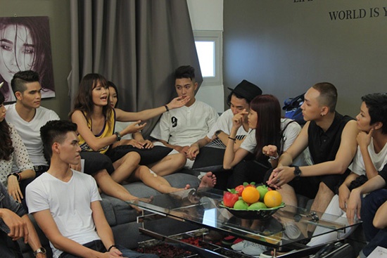 Mâu thuẫn xảy ra liên tiếp tại nhà chung