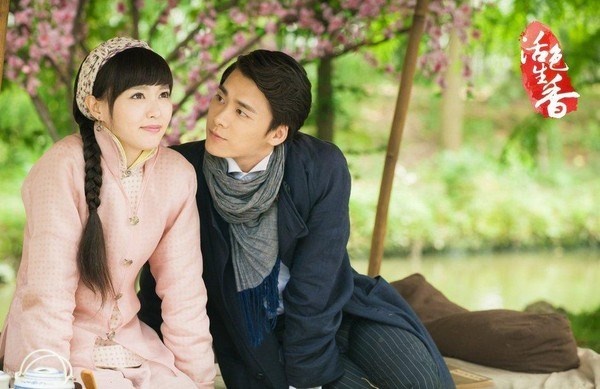 Đường Yên và Lý Dịch Phong trông vô cùng đẹp đôi khi sánh cặp trong bộ phim truyền hình Hoạt sắc sinh hương.