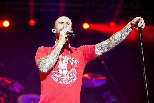 Adam Levine bi fan Han chi trich sau live show o Seoul hinh anh
