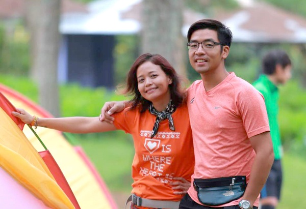 Hoi nhanh - dap gon voi doi Hong va Nau hinh anh